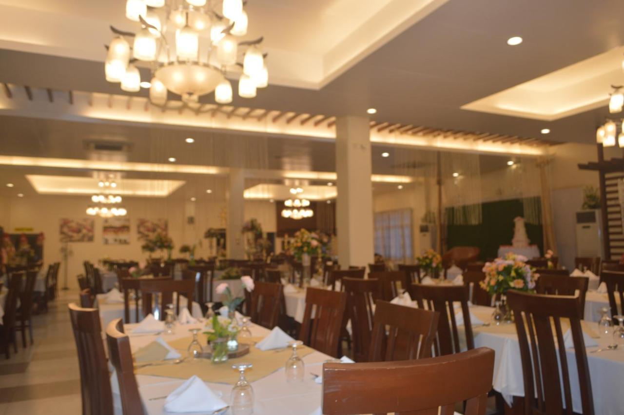 Sea Garden Resort Iloilo Экстерьер фото