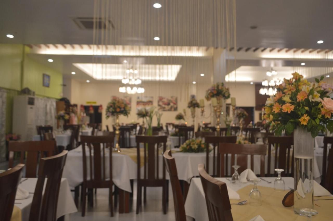 Sea Garden Resort Iloilo Экстерьер фото